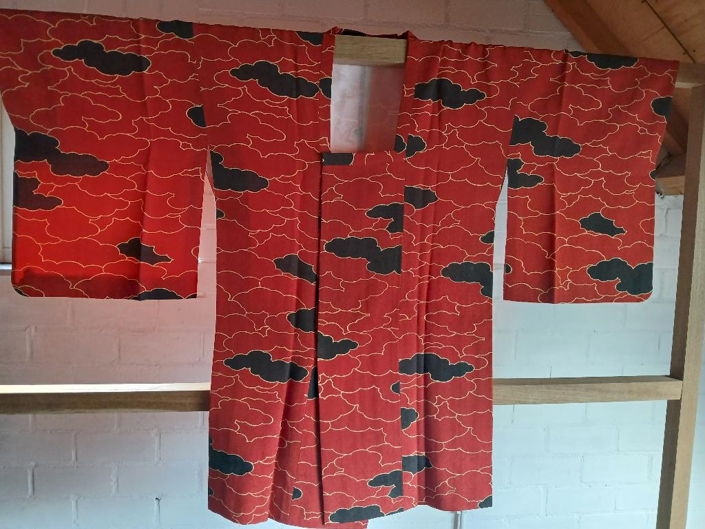 Traditionele Japanse Kimono michiyuki jas red cloud, Ophalen of Verzenden