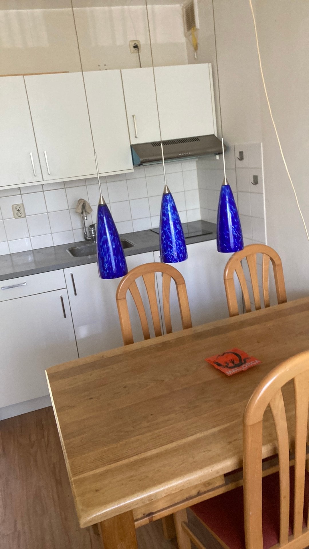 Set van 3 blauw-witte hanglampen voor boven de eettafel, Ophalen, Gebruikt, Glas, 50 tot 75 cm