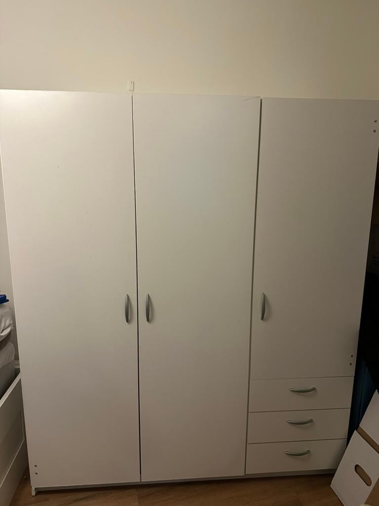 Kleding kast Ikea, Huis en Inrichting, Kasten | Kledingkasten, Ophalen, Gebruikt, 50 tot 75 cm, 150 tot 200 cm