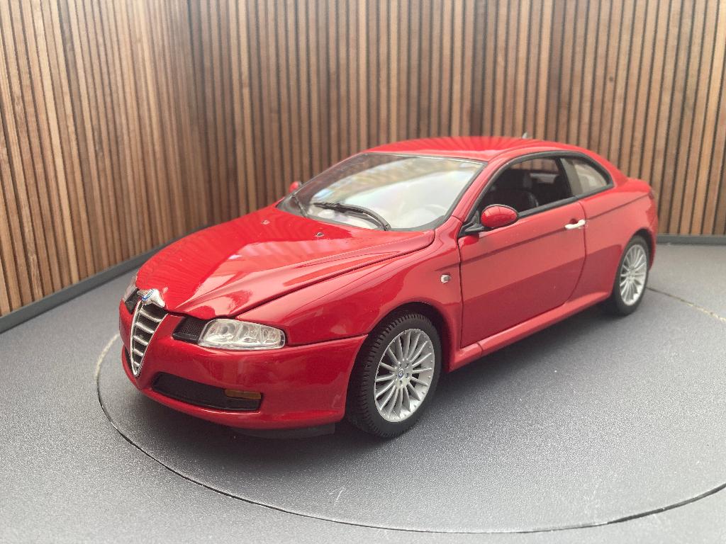 Alfa GT (2003) 1:18 Welly Rood MJ, Ophalen of Verzenden, Zo goed als nieuw, Auto, Welly