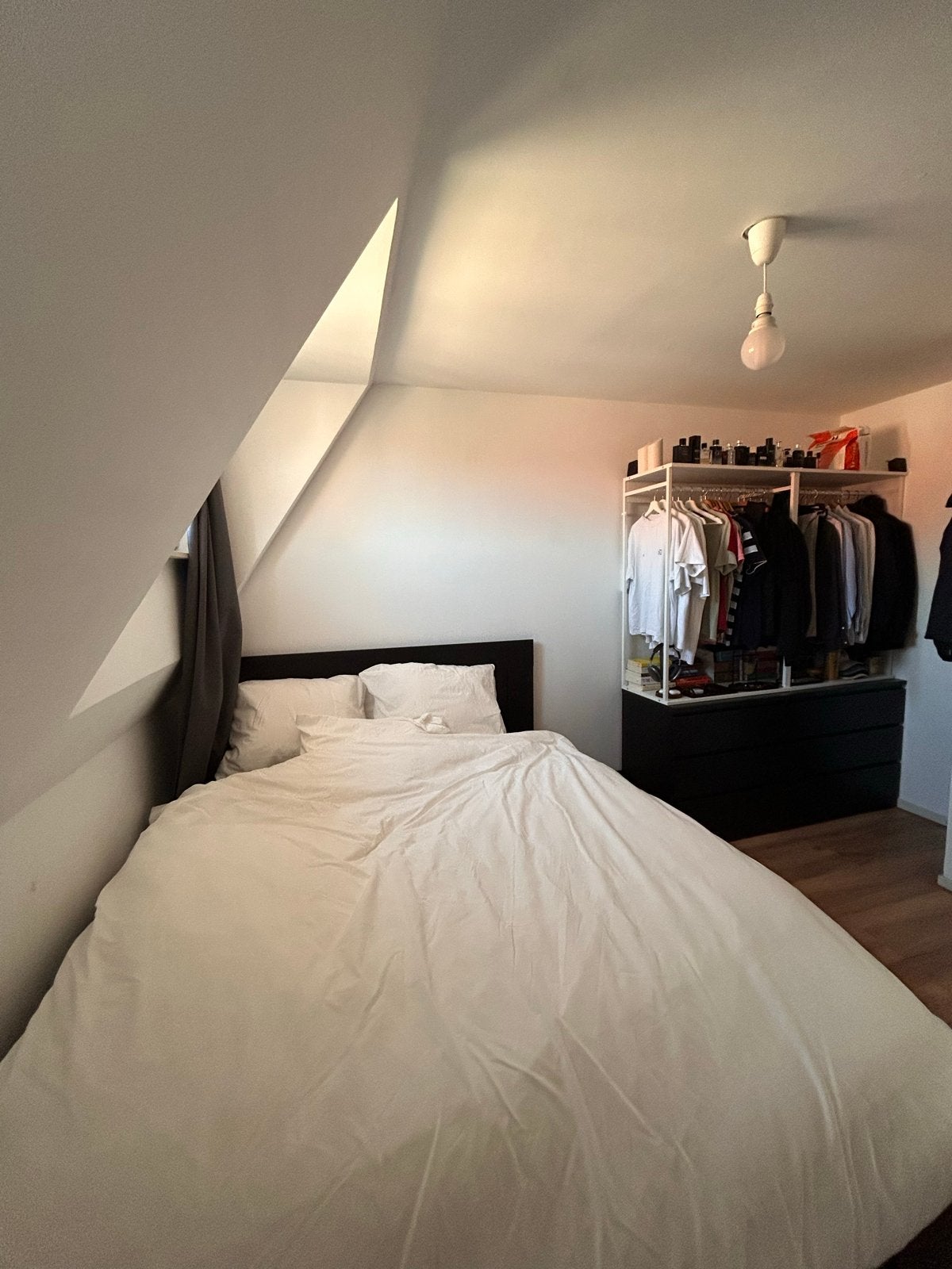 Gloednieuw | IKEA Brimnes bedframe met opberger en matras, Zwart, Tweepersoons, Zo goed als nieuw, 200 cm