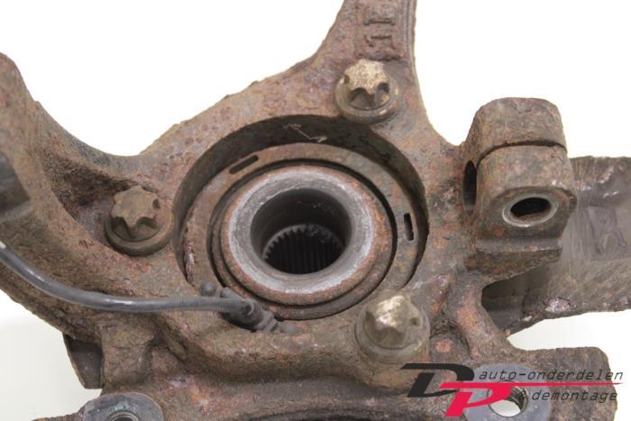 Fusee rechts-voor van een Opel Astra, Gebruikt, -, -, Opel