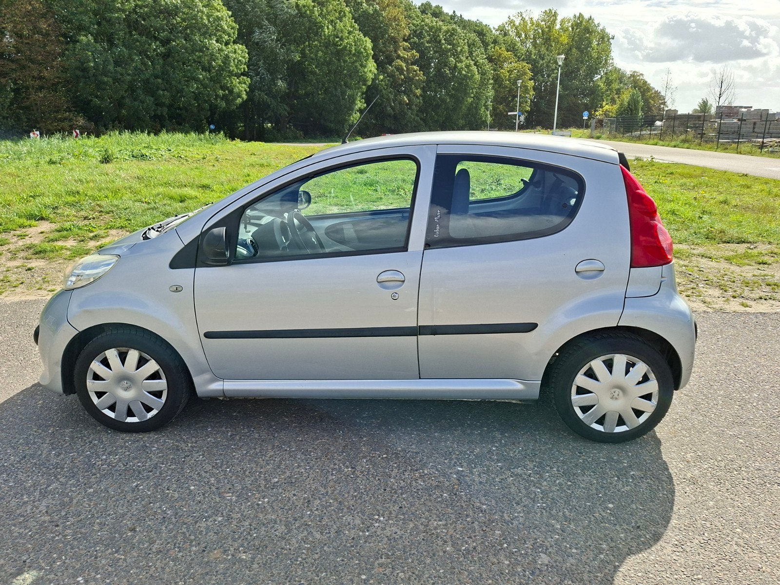 Peugeot 107 1.0 12V 5DR 2-TRONIC 2006 Grijs AUTOMAAT , Airco, 4 stoelen, 68 pk, Origineel Nederlands, Zilver of Grijs