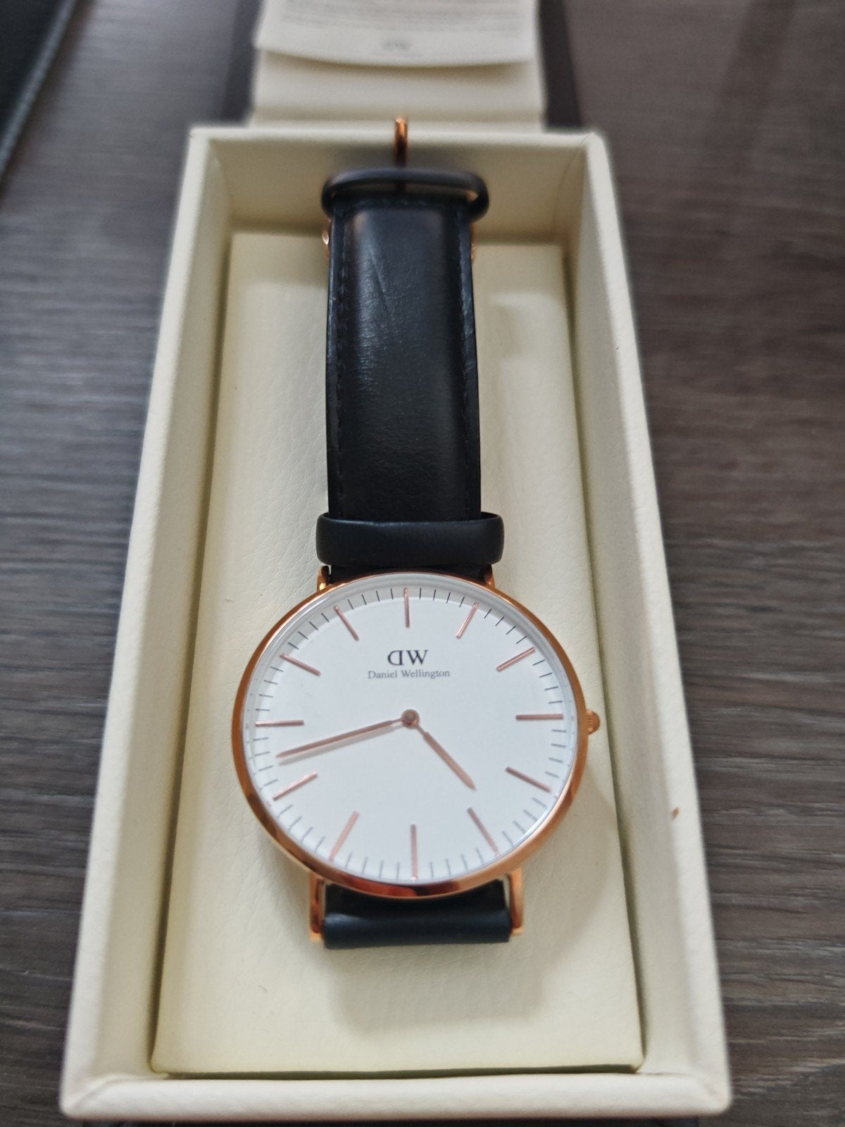 Daniel Wellington classic horloge 40mm- nieuw, Ophalen of Verzenden, Nieuw, Leer, Overige merken