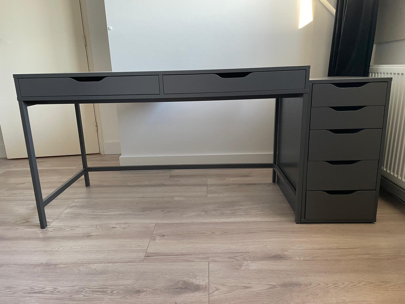 Ikea bureau met lades en ladenkast, Ophalen, Gebruikt