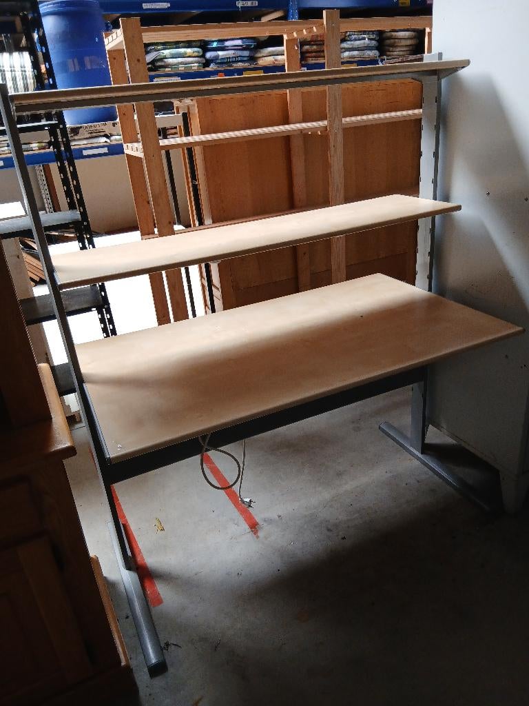 (0512) Ikea Bureau met schappen van 130x70x150 cm BxDxH., Ophalen, Kabelgoot, Gebruikt, 70 cm