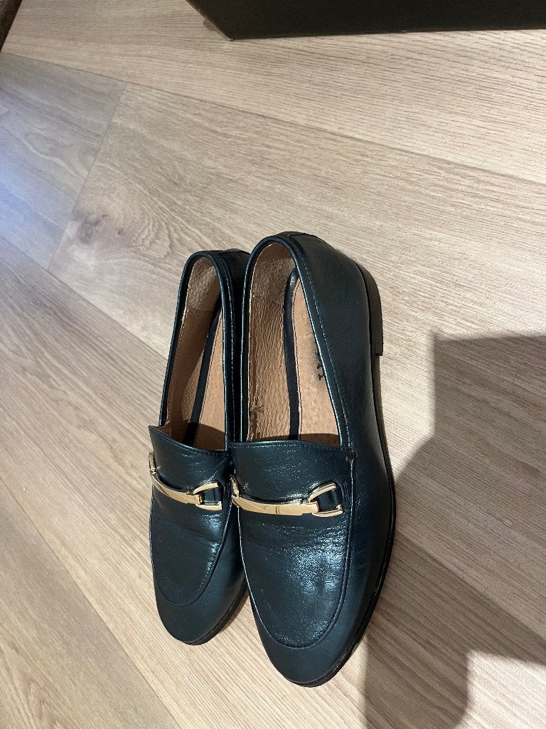 Omoda blauwe instappers maat 36, Kleding | Dames, Schoenen, Blauw, Instappers, Omoda, Nieuw