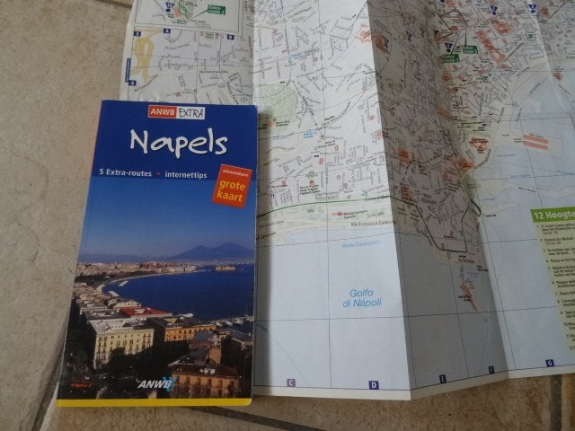 anwb extra reisgids Napels / met de grote plattegrond, Boeken, Europa, Ophalen of Verzenden, Zo goed als nieuw, Reisgids of -boek