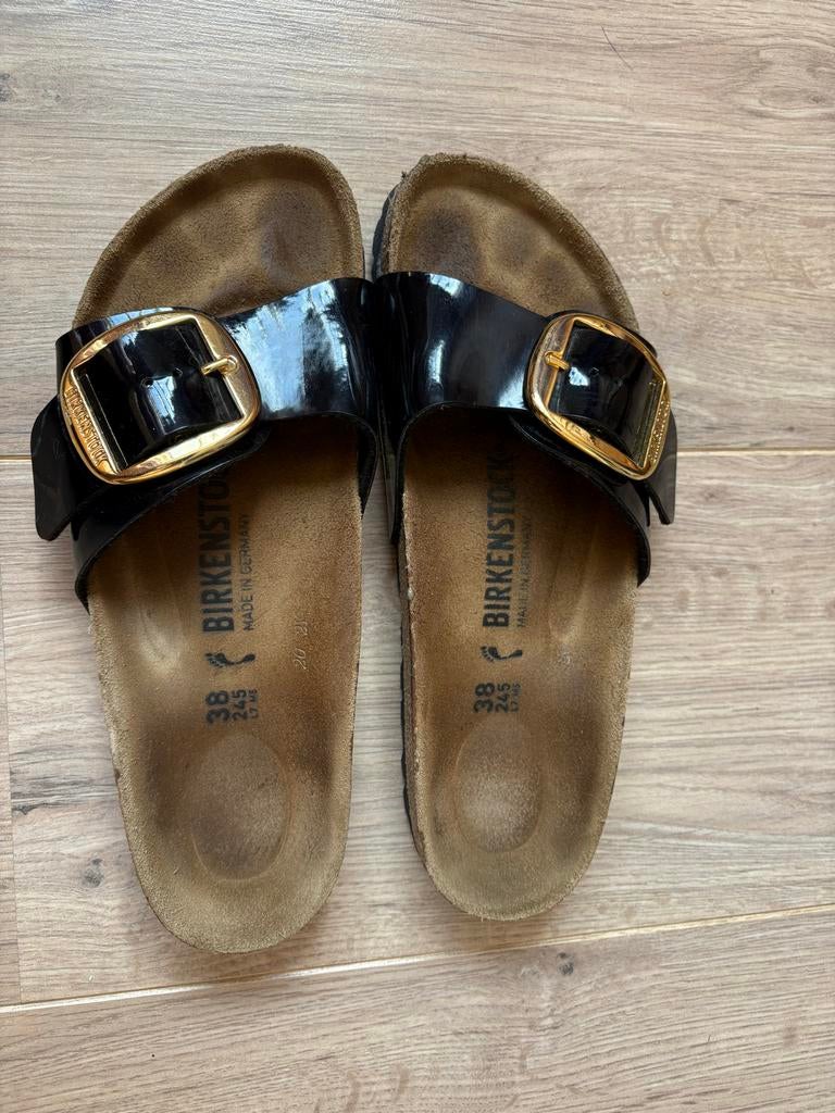 Birkenstock slippers maat 38 (glanzend zwart), Kleding | Dames, Schoenen, Zo goed als nieuw, Slippers, Zwart, Ophalen of Verzenden