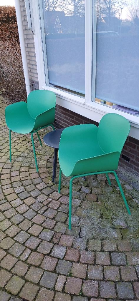 Kuipstoeltjes groen voor buiten en/of binnen 2 voor €15,=, Huis en Inrichting, Stoelen, Zo goed als nieuw, Twee, Kunststof, Overige kleuren