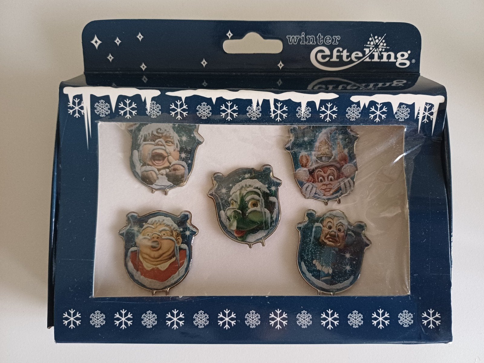 winter efteling 2005 pins incl. doosje, Ophalen of Verzenden, Button of Speldje
