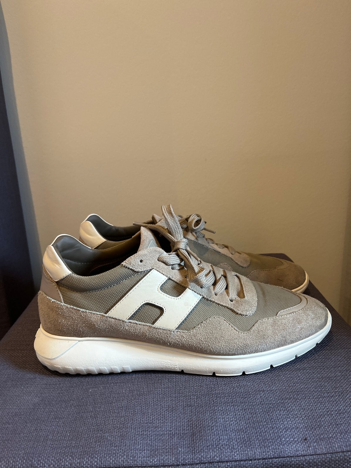 Hogan H383 Sneakers - Zo goed als nieuw, Verzenden, Zo goed als nieuw, Overige kleuren, Sneakers of Gympen