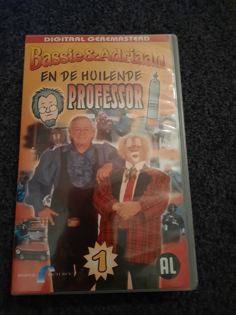 BASSIE & ADRIAAN De Huilende Professor Dl 1! Bridge Op VIDEO, Verzenden, Alle leeftijden, Zo goed als nieuw, VHS