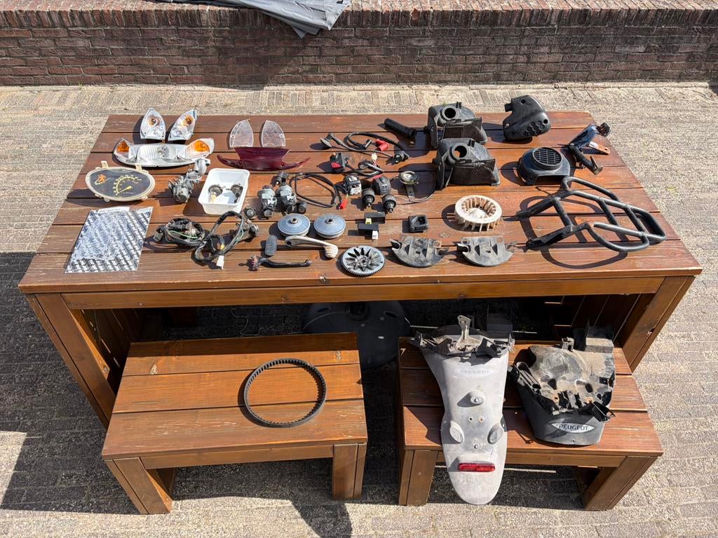 Vivacity onderdelen, Fietsen en Brommers, Scooters | Peugeot, Ophalen of Verzenden, Zo goed als nieuw, Benzine, Vivacity