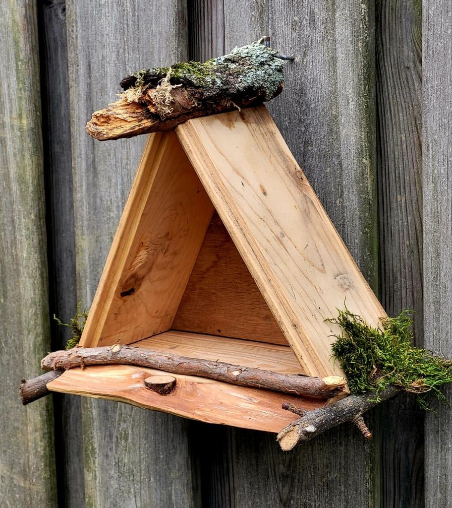 Hout-creaties: houten lijsten, vogelhuisje, 'nature-charger', Ophalen, Zo goed als nieuw