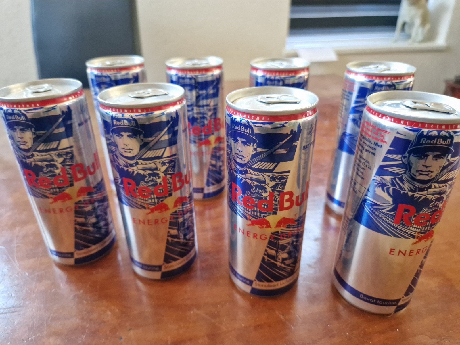 Red Bull Max Verstappen blikjes editie 1 (8 stuks), Ophalen of Verzenden, Zo goed als nieuw, Gebruiksvoorwerp