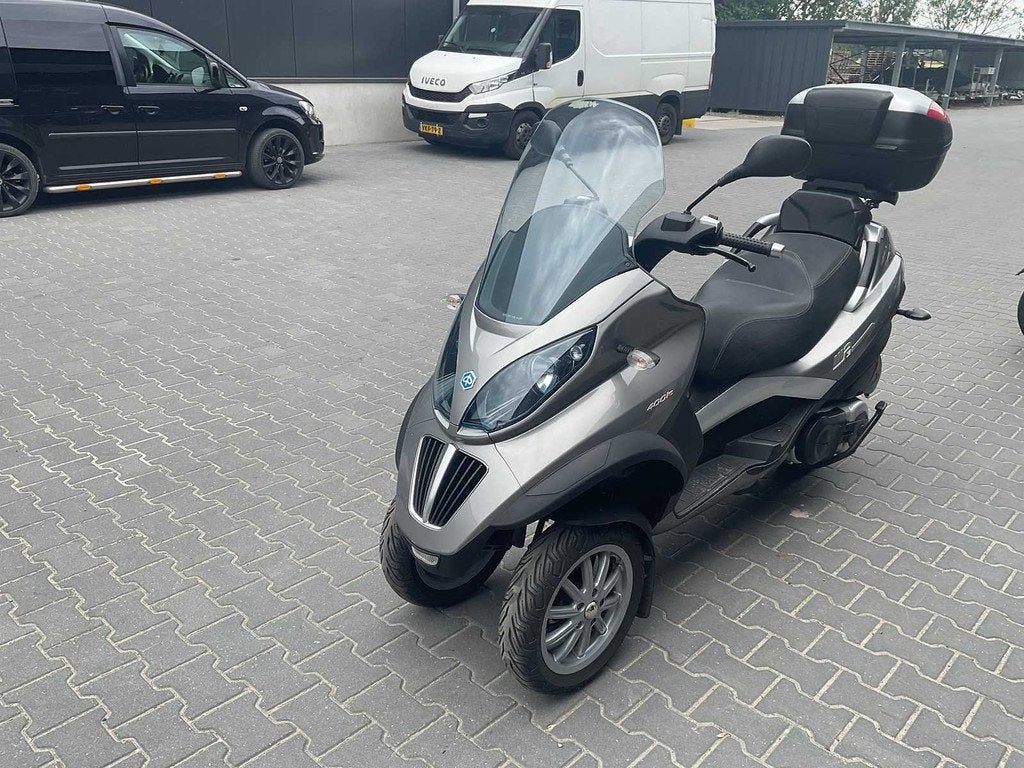 2009 Piaggio - MP3 400 LT - Motorcycle, Motoren, Motoren | Piaggio, Bedrijf, Overig
