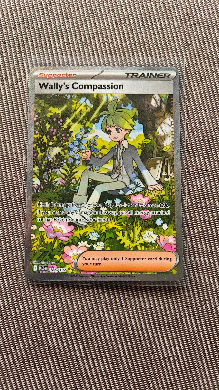 Wally's Compassion 186/132 Full Art Trainer Pokémon Kaart, Ophalen of Verzenden, Zo goed als nieuw, Losse kaart, Foil
