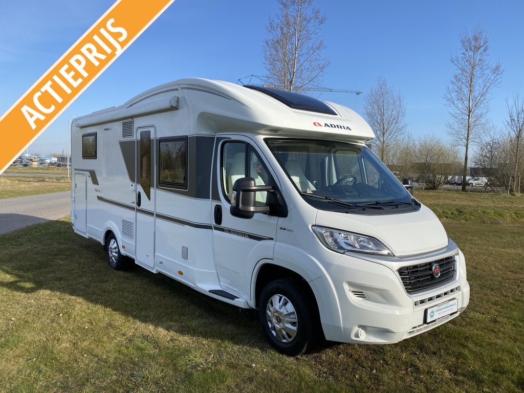 Adria Matrix Plus 670 DL ENKELE BEDDEN+HEFBED, Standaard zit, Fiat, Veiligheidssloten, Bedrijf