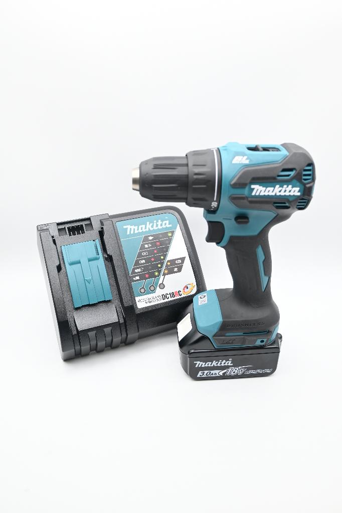 Makita DF490 Inclusief Oplader / 1 Accu 3Ah, -, Nieuw, Ophalen of Verzenden, Info@buy-sell.nl
