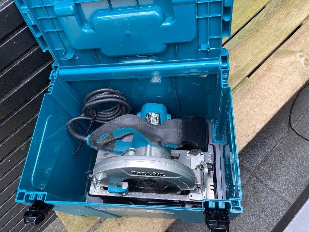 Makita Handcirkelzaag incl m box, Cirkelzaag, Ophalen of Verzenden, Zo goed als nieuw, Makita