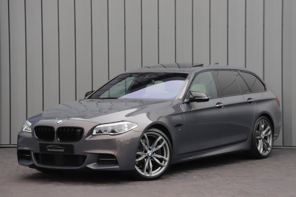 BMW 5 Serie Touring M550xd | Luchtvering | Head-up | Massage, Auto's, BMW, Automaat, Gebruikt, 2993 cc, Diesel