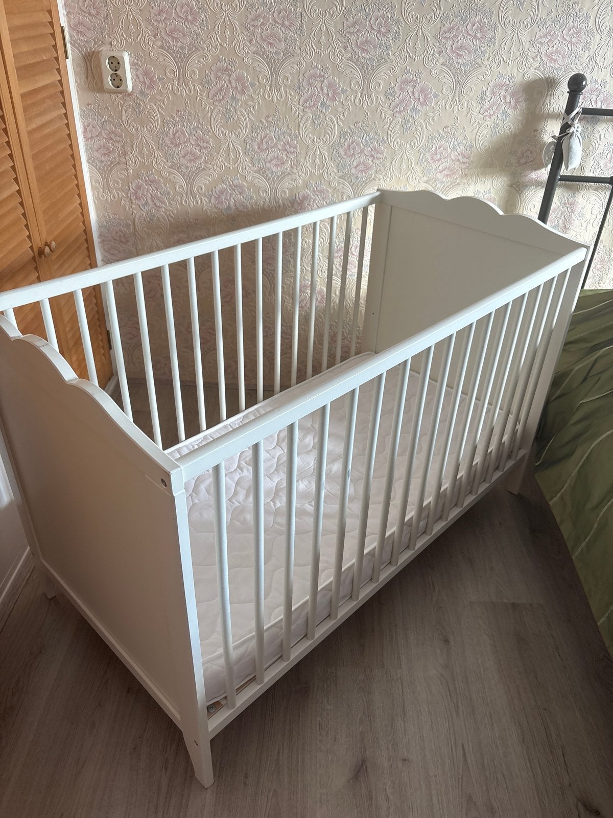 Wit ledikant met matras - Zo goed als nieuw, Ophalen, Zo goed als nieuw, Ledikant