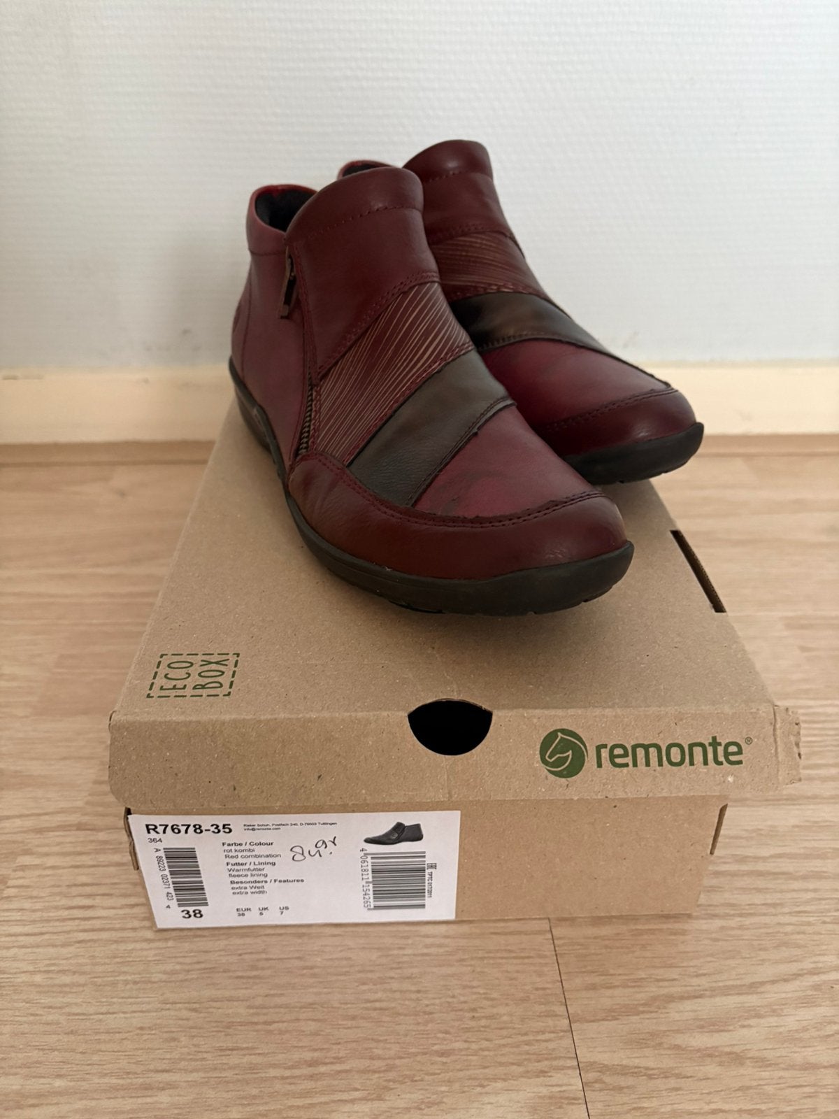 Rode leren Remonte dames lage laarsjes/ schoenen maat 38, Lage of Enkellaarzen, Ophalen of Verzenden, Zo goed als nieuw, Rood