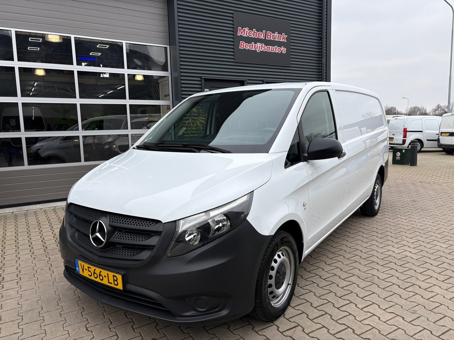 Mercedes-Benz Vito 109 CDI Functional Lang, Voorwielaandrijving, Gebruikt, 4 cilinders, Wit