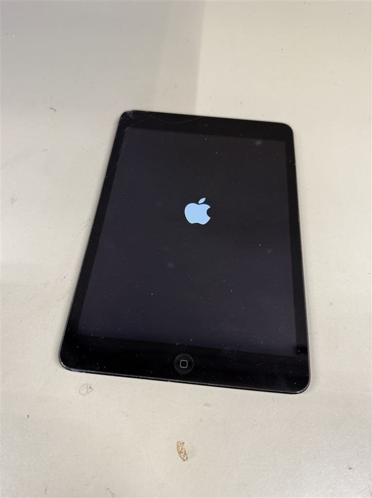 Apple iPad Mini 1st gen 16GB, Wi-Fi - 7.9\" gebarsten scherm, Computers en Software, Apple iPads, Zo goed als nieuw, Apple iPad