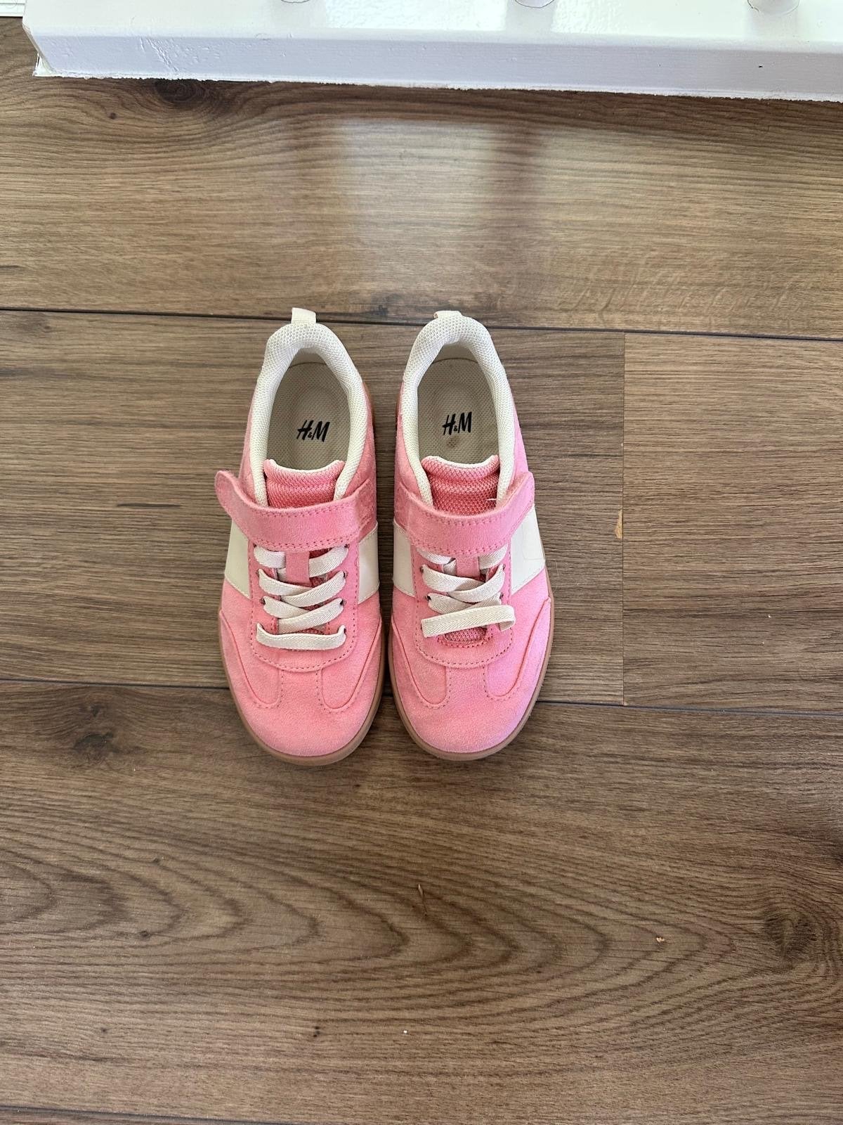 Roze H&M gymschoenen maat 28, weinig gebruikt, Ophalen, Zo goed als nieuw, Meisje