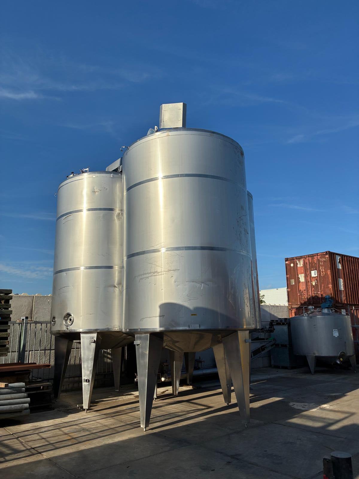 RVS verticale mengtank, Ophalen