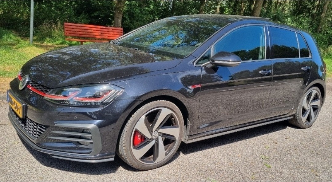 VW Golf 2.0 tsi 7.5  GTI performance, pano, dcc,  310 pk, 20, Zwart, Zwart, Handgeschakeld, Golf