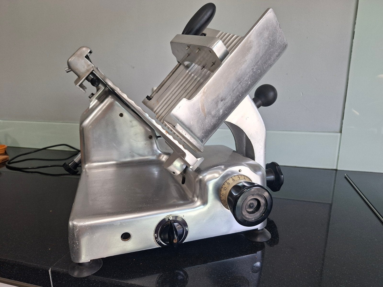 vleessnijmachine Stefano Regina 250, Ophalen, Gebruikt