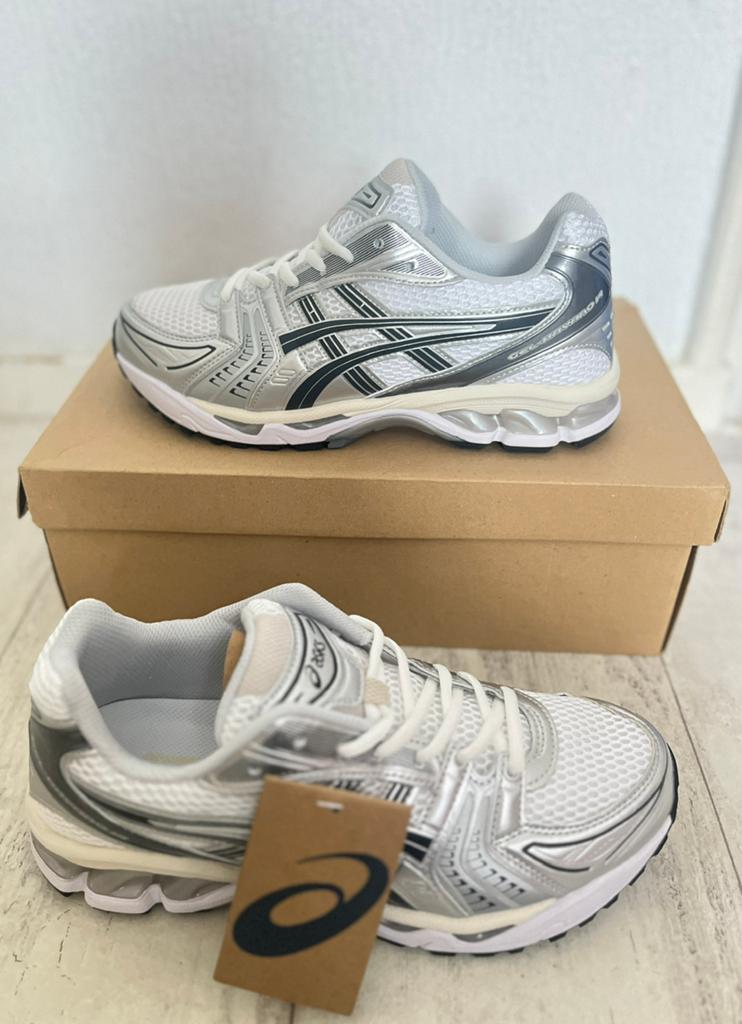 Asics Gel Kayano 14- White Graphite Grey, Wit, Nieuw, Ophalen of Verzenden, Sneakers of Gympen