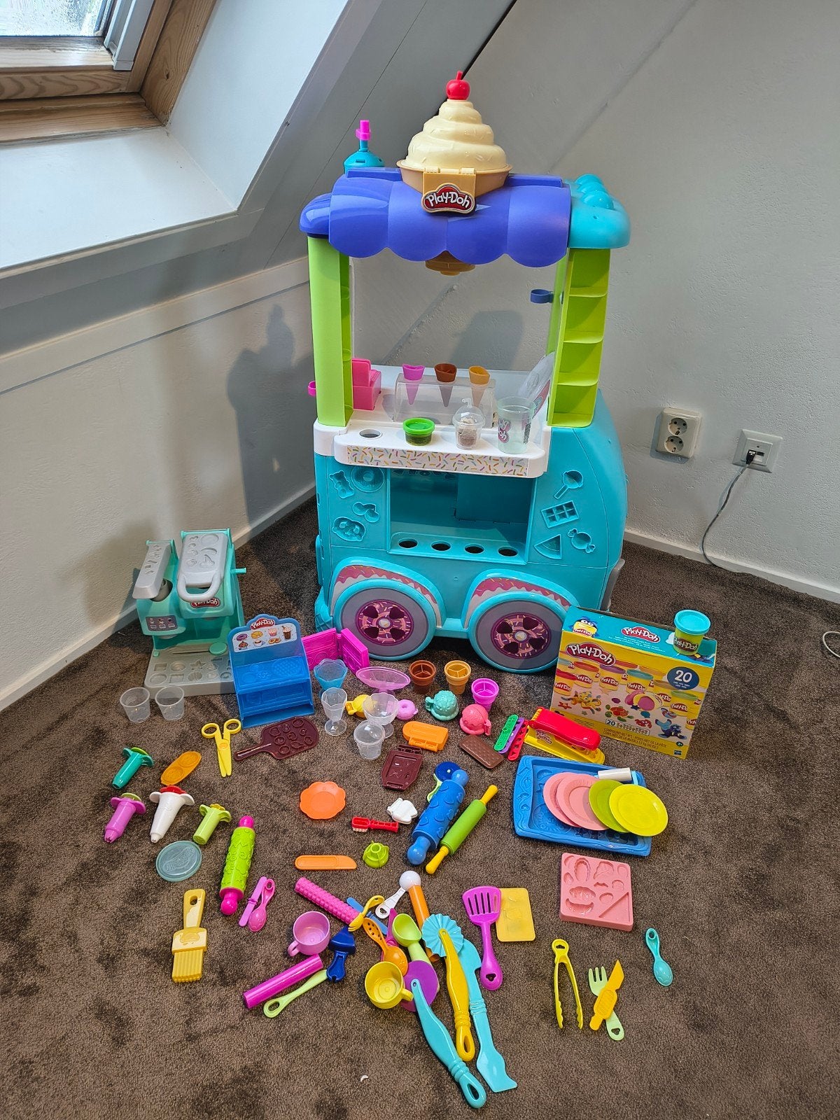 Play Doh Kitchen Ijscowagen klei set, zgan!, Kinderen en Baby's, Speelgoed | Educatief en Creatief, Ophalen, Zo goed als nieuw