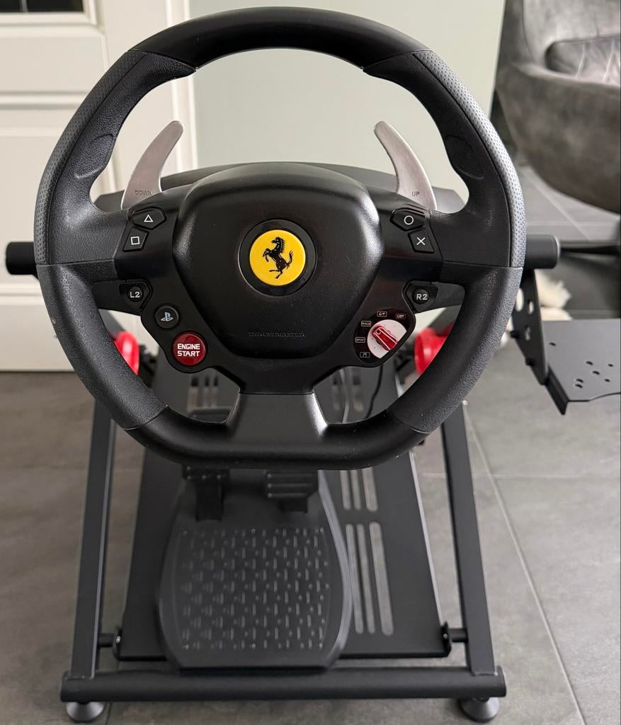 Thrustmaster T80 Ferrari 488 GTB Racestuur + Pedalen + Stand, Ophalen, Racestuur, PlayStation, Zo goed als nieuw