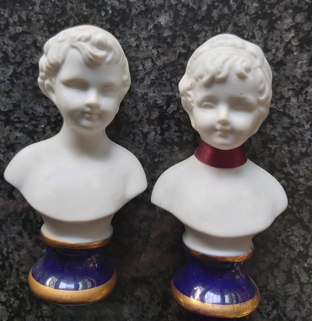 Twee mooie capodimonte biscuit porselein buste, Antiek en Kunst, Ophalen of Verzenden