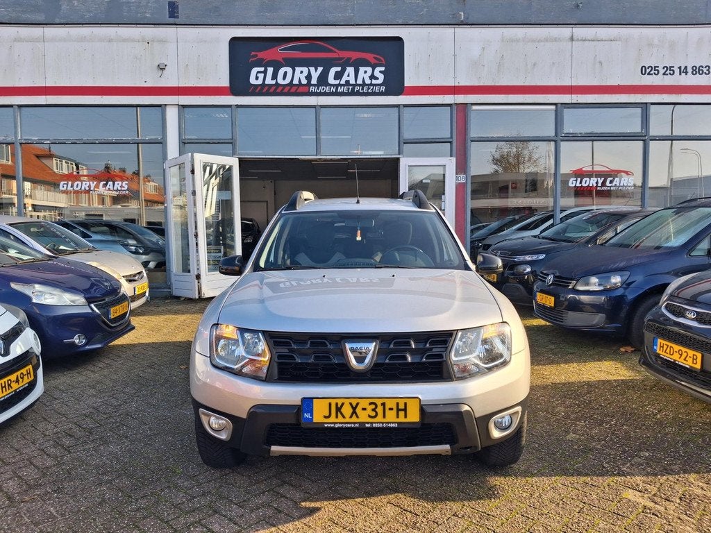 Dacia DUSTER 1.2 TCe 4x2 Ambiance CAMERA-NAVI-CRUISE, Auto's, Dacia, Voorwielaandrijving, Gebruikt, Euro 6, 4 cilinders