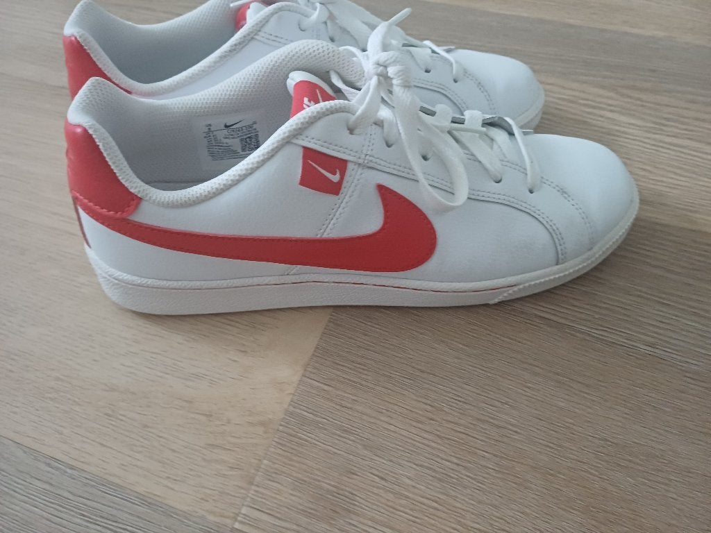 Nike sneakers, rood, maat 41, 1X gedragen, echt leer!!!!, Ophalen of Verzenden, Zo goed als nieuw, Rood, Sneakers of Gympen