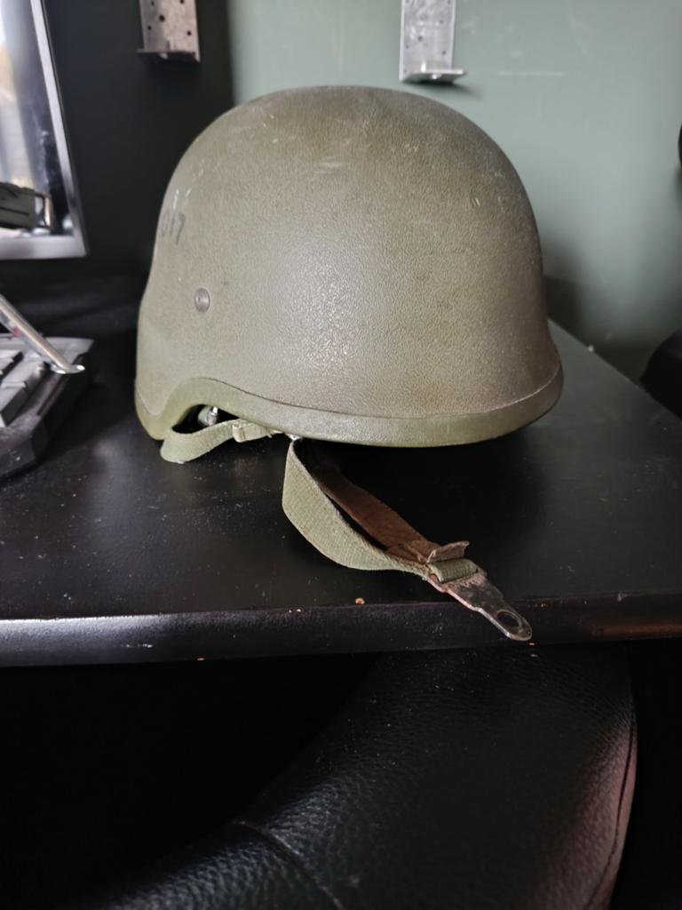 Leger helm M95 Kevlar - Groen, Verzamelen, Militaria | Algemeen, Ophalen