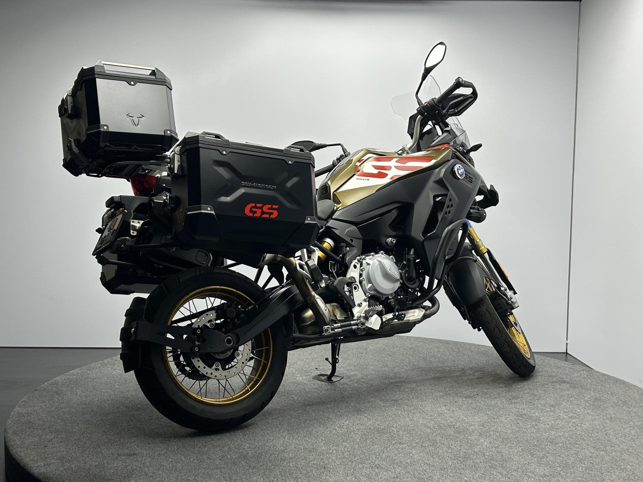 BMW F 850 GS Adventure, Motoren, Motoren | BMW, 853 cc, Einsteinlaan 5
2289 CC  Rijswijk, NL, Meer dan 35 kW, Toermotor