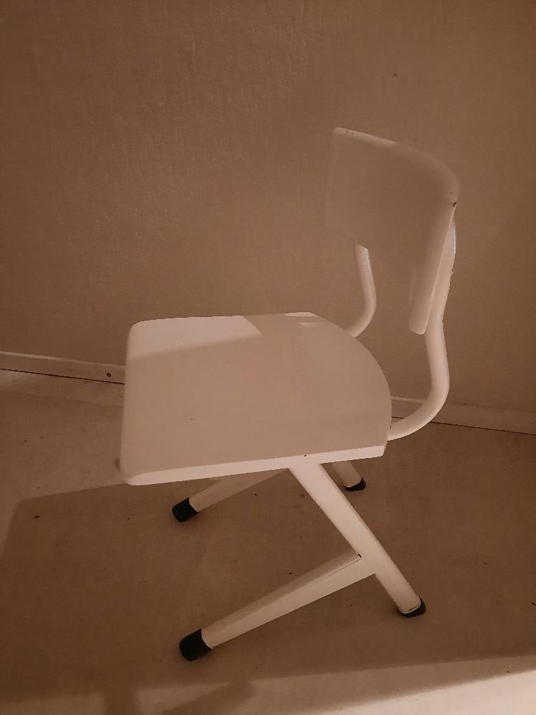 houten retro stoel met metalen frame ( J22 ), Ophalen, Zo goed als nieuw, Stoel(en)