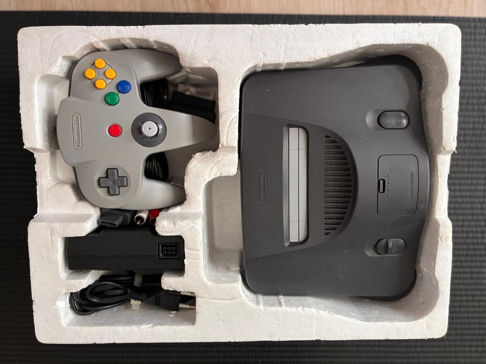 Nintendo 64 Console met Controller en Originele Doos, Spelcomputers en Games, Spelcomputers | Nintendo 64, Ophalen of Verzenden
