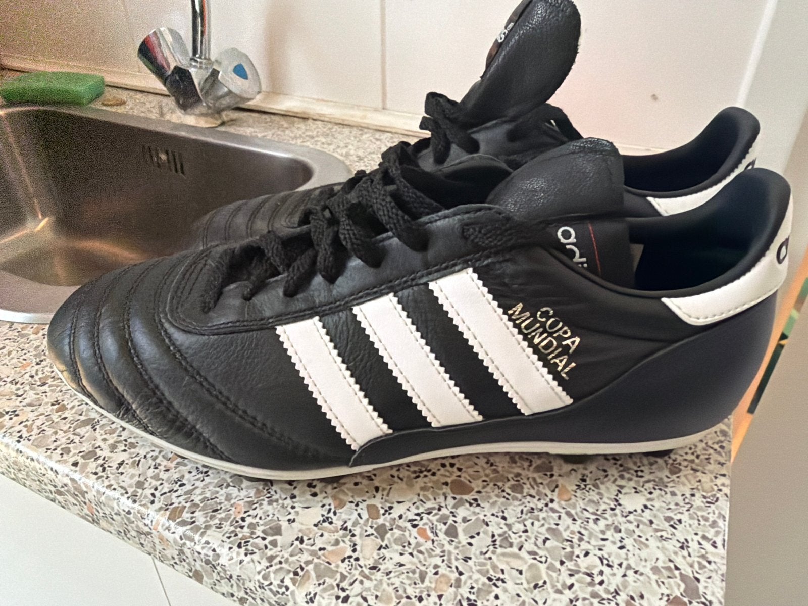 Adidas Copa Mundial voetbalschoenen - Maat 39.5, Ophalen of Verzenden, Nieuw, Schoenen