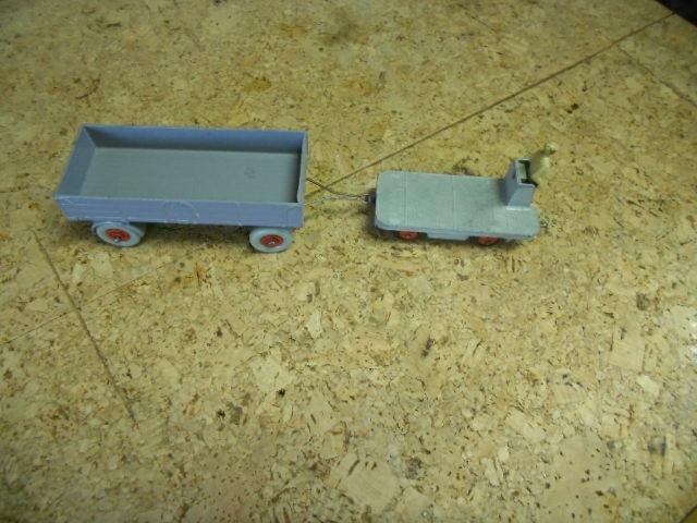 Dinky Toys 14a en 551, Ophalen of Verzenden, Gebruikt, Auto, Dinky Toys