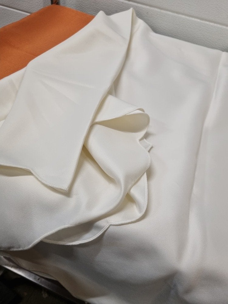 tafelkleed rond 170cm creme, Ophalen of Verzenden, 'T Olde Gre-j, Info@toldegrej.nl, Endepoelstraat 20f Didam