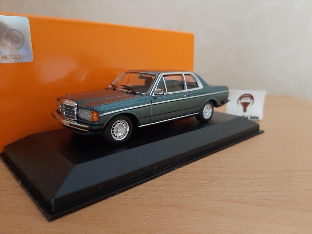 Mercedes Benz C123 Coupe 1976 Petrol van Maxichamps 1:43, Hobby en Vrije tijd, Modelauto's | 1:43, Overige merken, Auto, Nieuw