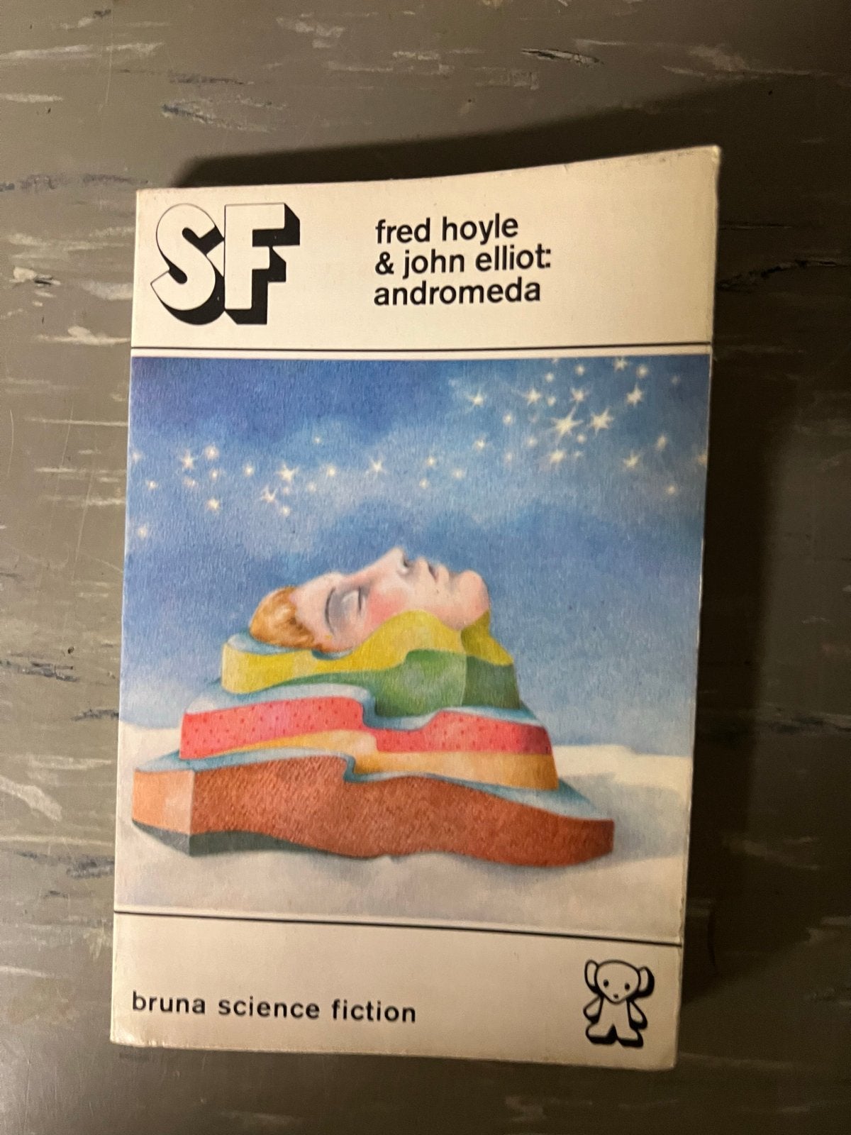 SF Andromeda - Fred Hoyle & John Elliot (Bruna Science Ficti, Boeken, Ophalen of Verzenden, Gelezen