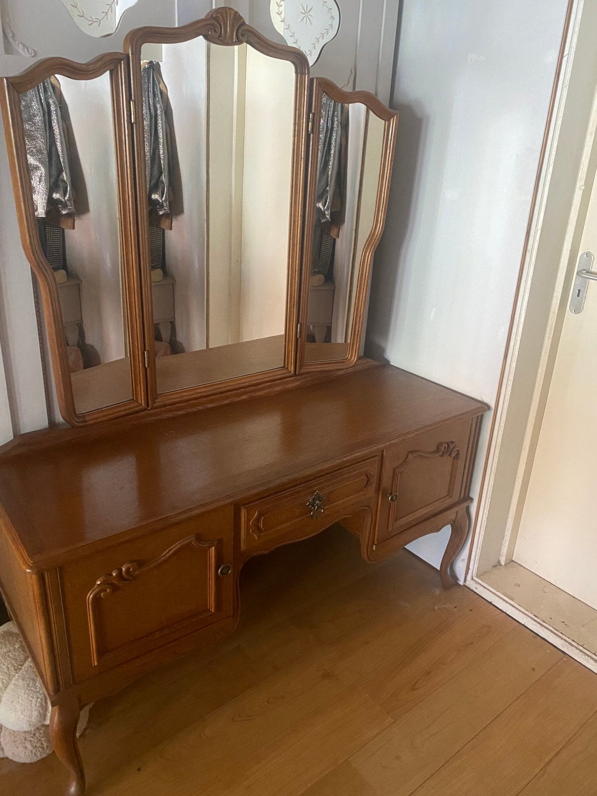Queen ann kaptafel 3 luik spiegel barok, Ophalen, Gebruikt, 100 tot 150 cm, 50 tot 100 cm